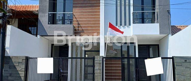 Rumah Cakep Baru 2 Lantai Dekat Upn Kawasan Pandugo Rungkut Surabaya 1