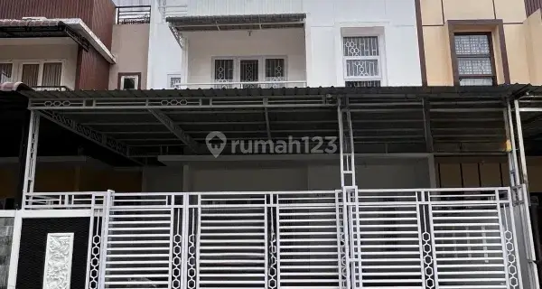 Dijual Rumah Bagus Komplek J City 8 Meter 1