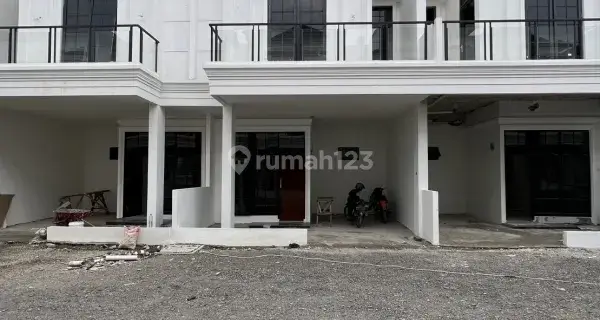 Villa dimedan dalam komplek dekat inti kota 1