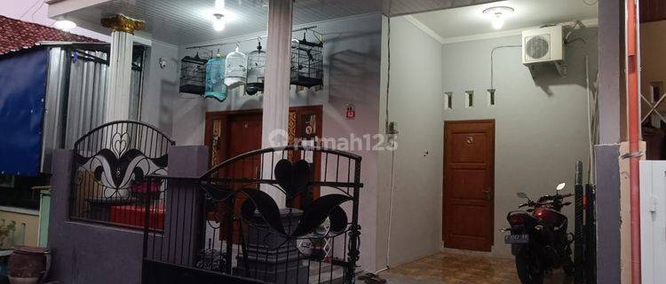 Rumah Siap Pakai, Sdh Renovasi, Lingkungan Aman Dan Bebas Banjir 1