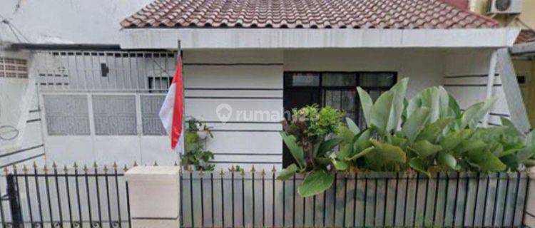 Rumah Rawamangun Lokasi Depan Taman Indah Dan Nyaman 1