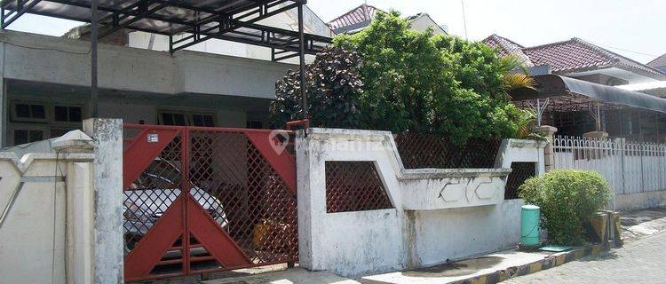 Rumah di Darmo Harapan Utara Surabaya Barat, Bagus + Terawat, Row Jalan Lebar - MG - 1