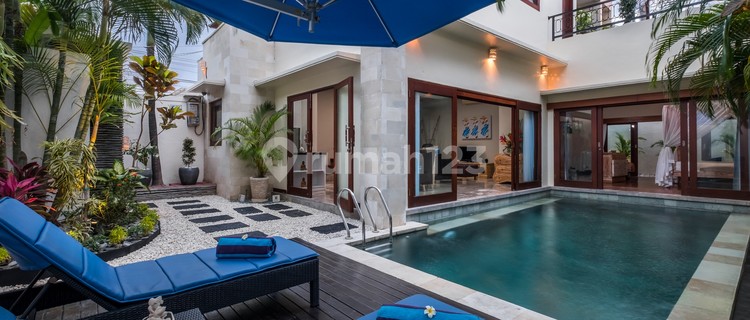 Freehold - Exquisite Tropical Retreat 2-Bedroom Villa in Prime Canggu Location 1