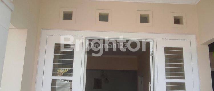 Cheap minimalist house on the 1st floor in Tonja, North Denpasar 1