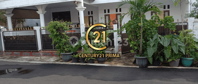Spacious House at Attractive Price Near Sudimara Station 1