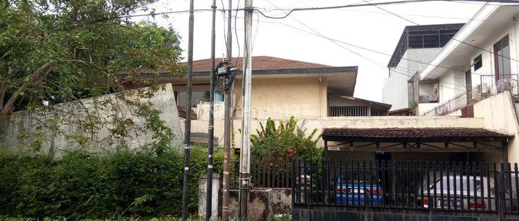 Rumah Tua Hitung Tanah Di Kayu Putih 1