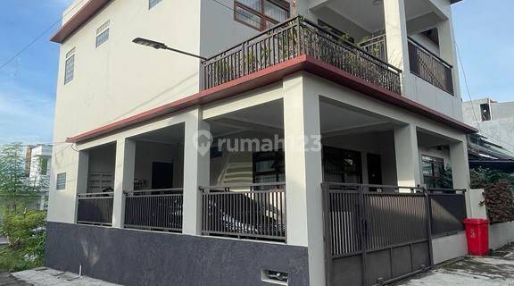 Dijual RUMAH Cantik Dua Setengah Lantai Di PERUM PESONA INTAN GARUT 1