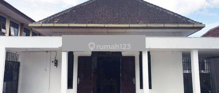 RUMAH JL. AHMAD YANI, BLITAR 1