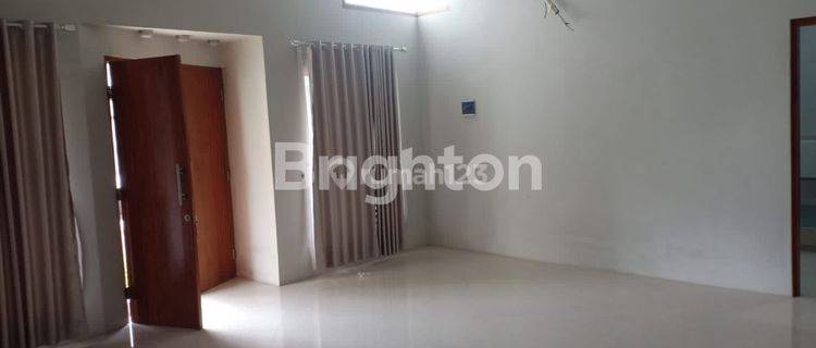 RUMAH MINIMALIS  FURNISHED SIAP HUNI DI SOLO BARU 1