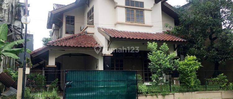 RUMAH SIAP HUNI DI JL. PENGAYOMAN KOMP. BOUGENVILLE MAKASSAR 1