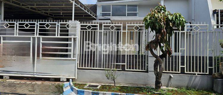 Rumah rasa Villa, dekat Borobudur, Suhat, dan exit tol Malang 1