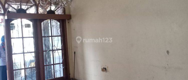 Rumah 2 Lantai Strategis Di Pondok Kelapa Jakarta Timur R1766 1