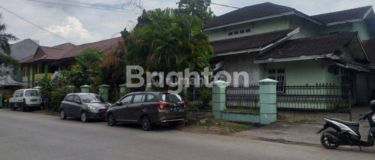 Rumah Luas Bau Mangga Panakkukang Makassar 1