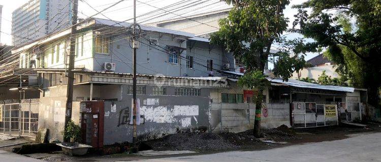 RUMAH SIAP HUNI DI JALAN ADIAKSA BARU MAKASSAR 1