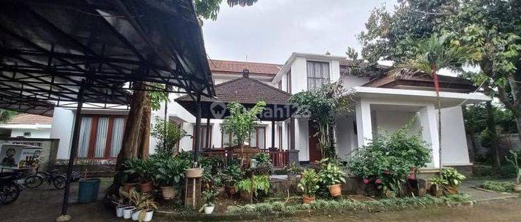 Rumah Mewah dan Luas hitung tanah di Tapos Depok 1