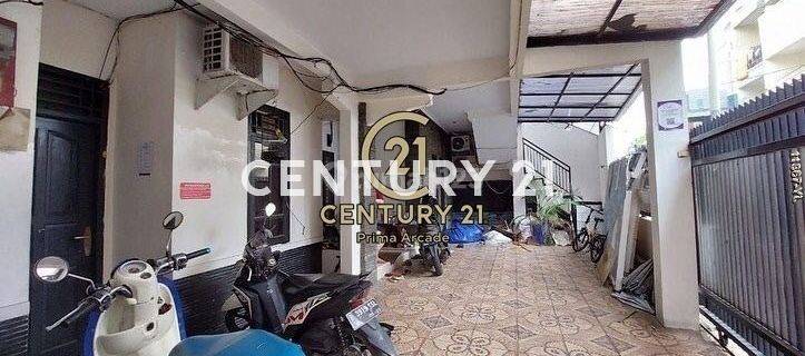 Kost2an Occupancy Tinggidekat Tanah AbangSarinah 1