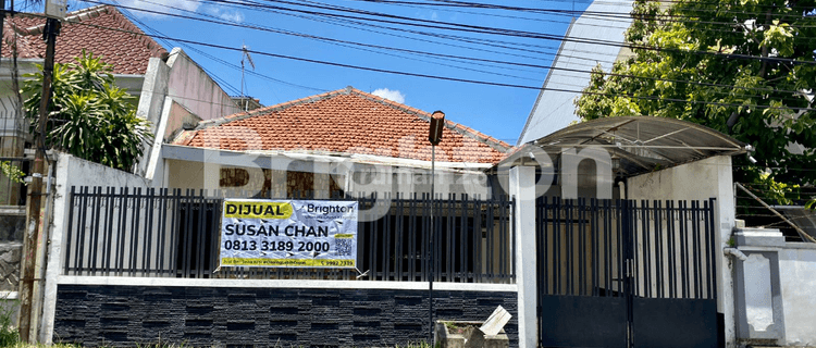 BUTUH CEPAT RUMAH HITUNG TANAH DI DUKUH KUPANG BARAT COCOK UNTUK USAHA 1