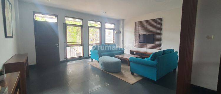 Istimewa Bagus Rumah Full Furnished Di Setra Duta Bandung 1