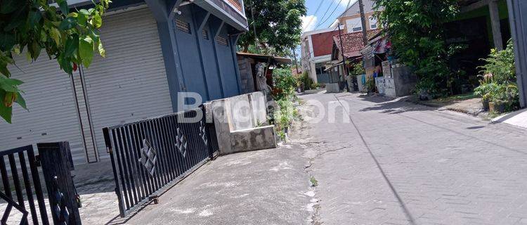 JUAL CEPAT TANAH DENGAN BANGUNAN RUMAH DIATASNYA FULL FURNISH 1