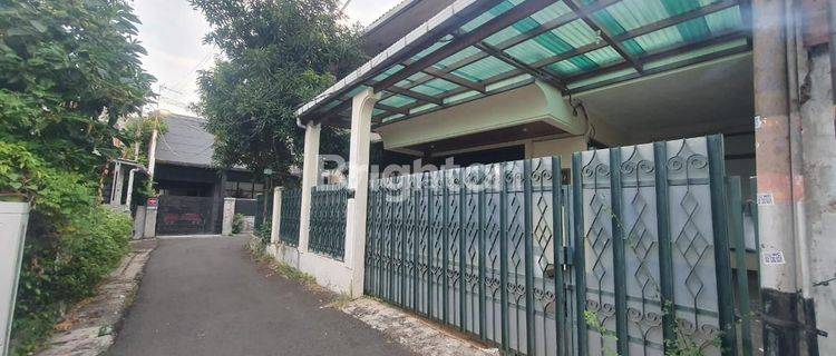 HOT SALE RUMAH BESAR BAGUS LAYAK HUNI HARGA DI BAWAH NJOP TEBET DALAM JAKARTA SELATAN 1