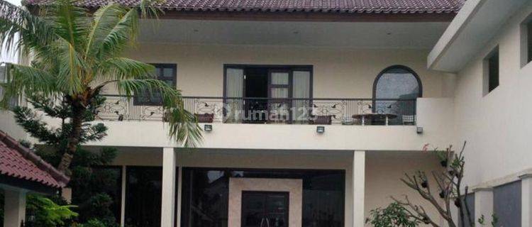 Rumah Dengan Kolam Renang Di Villa Cinere Mas ** 1