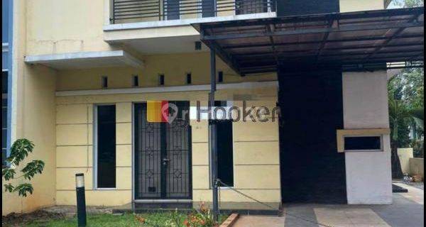 Dijual Rumah 2 lantai nyaman Bella Vista Town House Bekasi 1