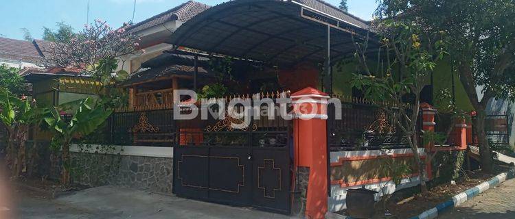 Rumah Hook Di Graha Dewata Kota Malang 1