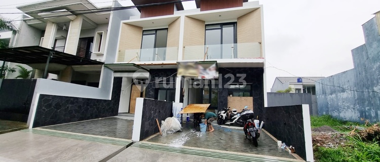 Rumah Cantik 2 Lantai Di Taman Mekar Utama Bandung 1