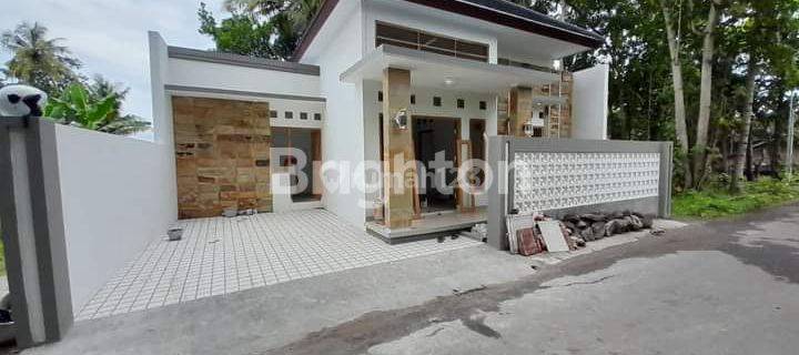 JUAL CEPAT RUMAH SELATAN PASAR GODEAN, JALAN GODEAN 1