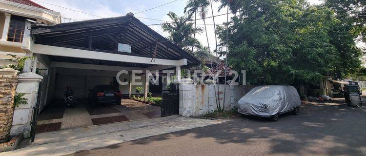 Rumah Besar 2 Kavling Jadi 1 Di Cempaka Putih Timur 1