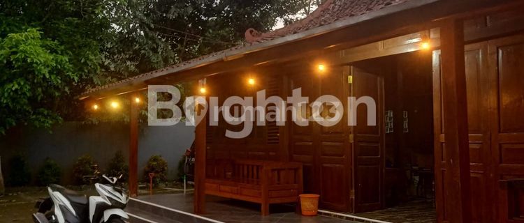 LUXURY HOUSE IN UNGARAN NEGOTIABLE 1