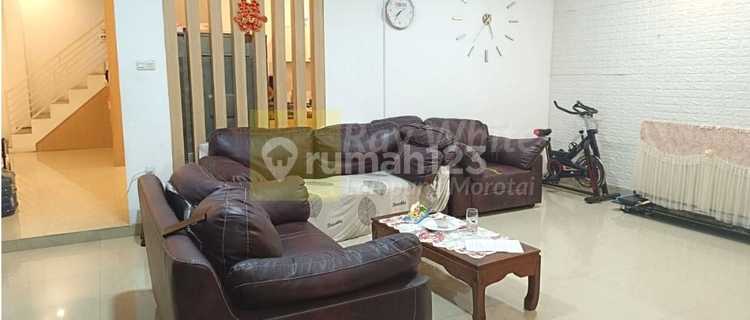 Miliki Rumah Cantik Modern Lantai Granit Murah tr 1