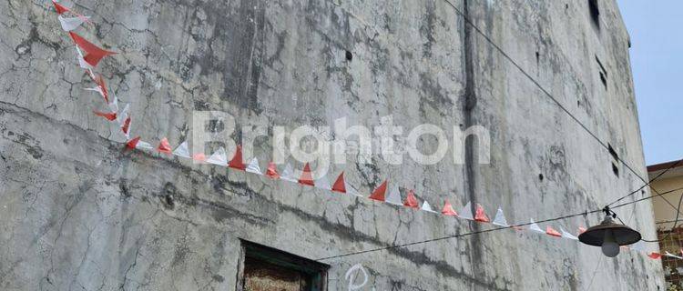 RUMAH WALET 4 LANTAI di PASURUAN 1