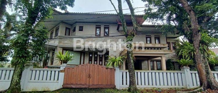 RUMAH CANTIK MEWAH DI HOOK ADA SWIMMING POOL HALAMAN LUAS SUPER NYAMAN TURUN HARGA ‼️‼️ 1