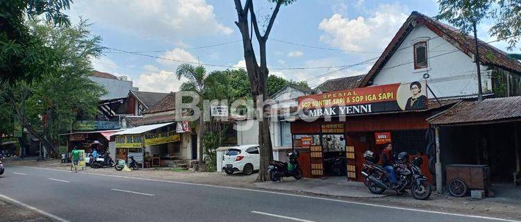 RUMAH STRATEGIS UNTUK USAHA TENGAH KOTA SOLO 1