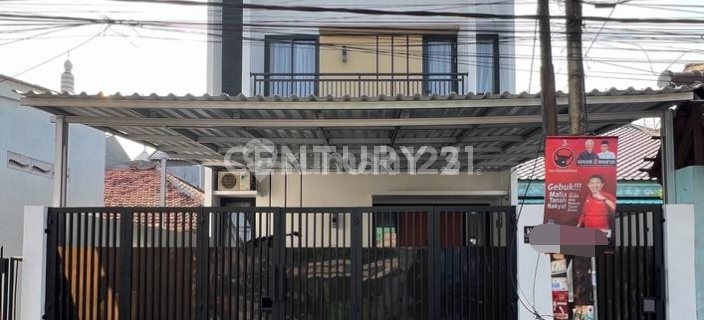 Nice Modern House in Utan Kayu, East Jakarta 1