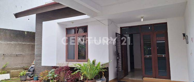 Rumah 1 Lantai Siap Huni Di Komplek Puri Dago 1