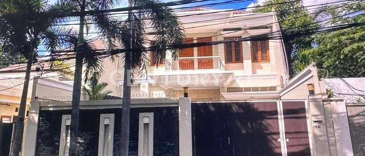 Rumah Super Lux Siap Huni Di Menteng Jakarta Pusat 1