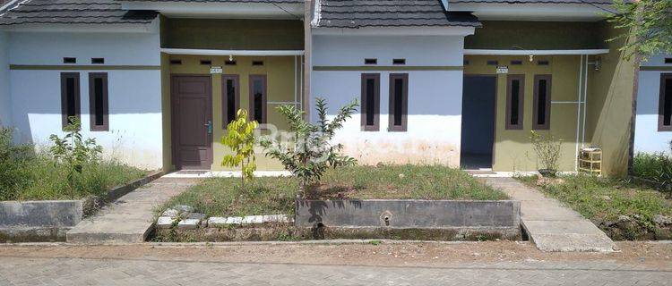 Take over rumah gandeng 2 siap huni di Rajeg Tangerang 1