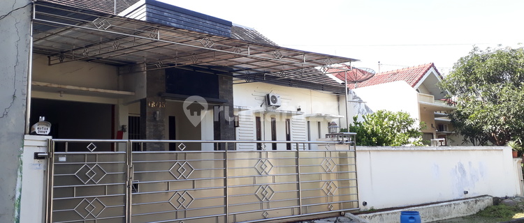 House Only 5 Minutes From Ahmad Yani Airport Semarang 1