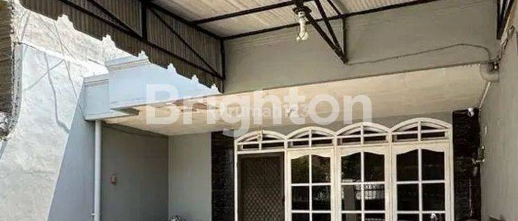 Murah‼️‼️ Rumah Tengah Kota Area Petemon 1