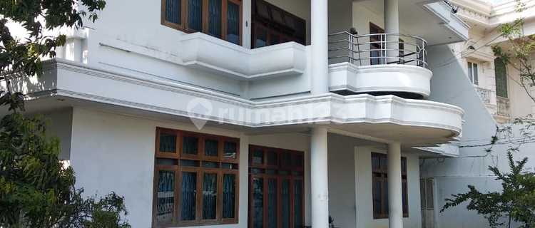 Rumah Mewah 3 Lantai Gajahmungkur, Semarang 1