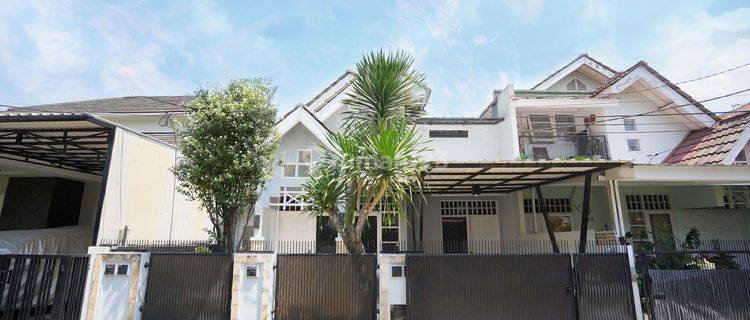 Rumah 2 Lantai Ready Furnished di Pamulang Estate Harga Nego Siap Kpr J11676 1