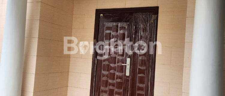 Rumah Luas Bangun Baru di Modernland 1