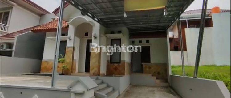 RUMAH SIAP HUNI FURNISHED DEKAT UNIKA BSB HALAMAN BELAKANG LUAS 1