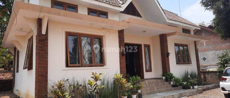 Villa bagus siap huni di karanganyar jawa tengah 1