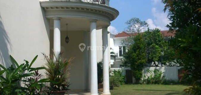 Rumah disewakan bagus jl.adhyaksa Lebak bulus Jakarta selatan 1