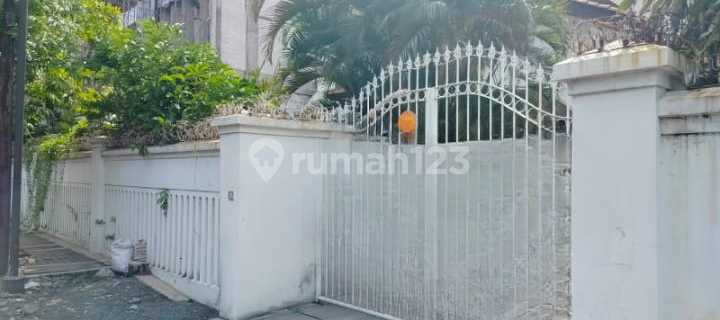 Strategic house on JEMURSARI HIGHWAY SURABAYA 19659 1