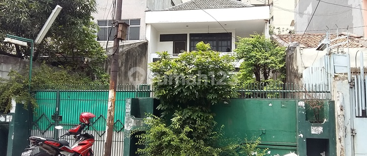 Rumah Besar,Lokasi Strategis! 1