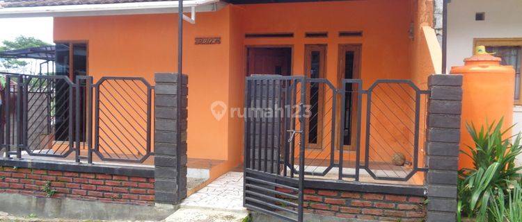 Rumah di Hoek Lt84 50 Hrg300jt di Manglayang Regensi Cileunyi Bandung 1